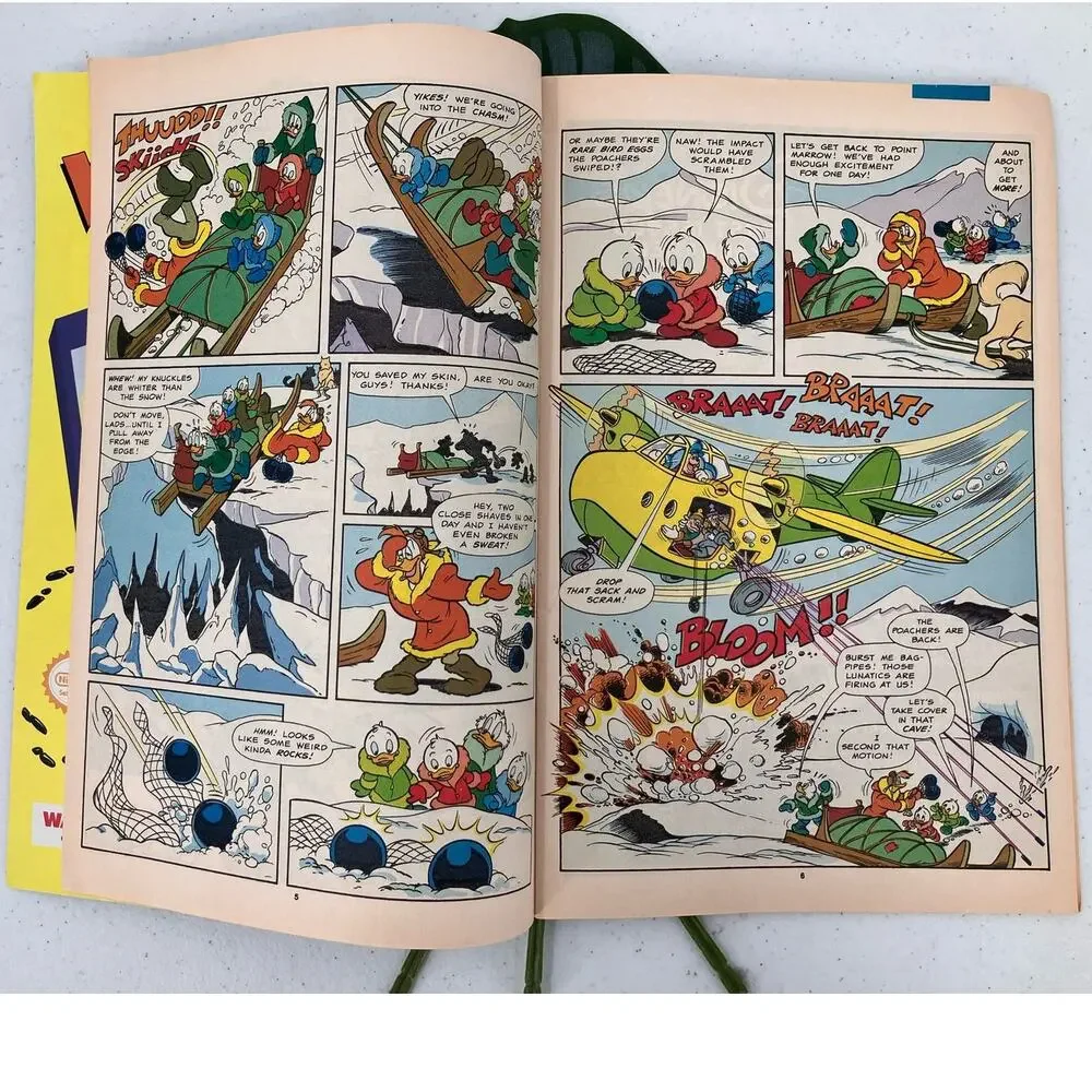 Disney's Duck Tales Mar 10 1991 Gold Odyssey Chapter Two Moon Graphic Comic Book